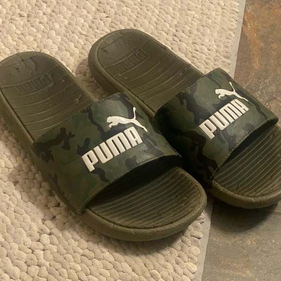 Puma Camo Cool Cat sport slides. - Picture 1 of 5